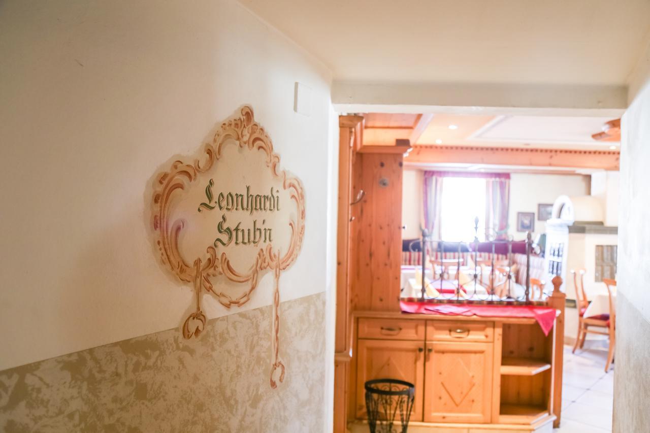 Gasthof Simmerlwirt Sankt Leonhard  Extérieur photo